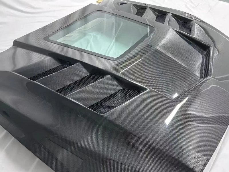 New High Quality for Mustang 2024-2025 Single Sided Carbon Fiber Bonnet Hood Replacement Front Engine Hood Cover Glass Screw-On
